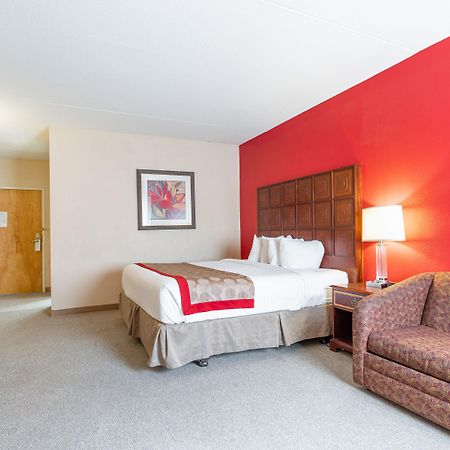 Hotel Ramada By Wyndham Columbus North Westerville Esterno foto
