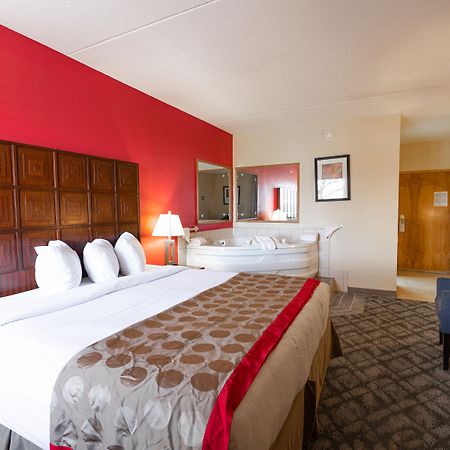 Hotel Ramada By Wyndham Columbus North Westerville Esterno foto