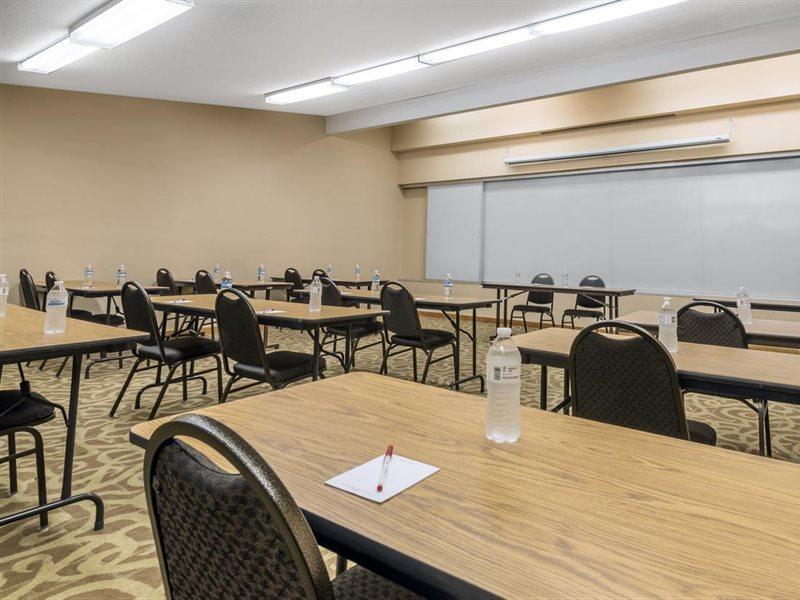 Hotel Ramada By Wyndham Columbus North Westerville Esterno foto