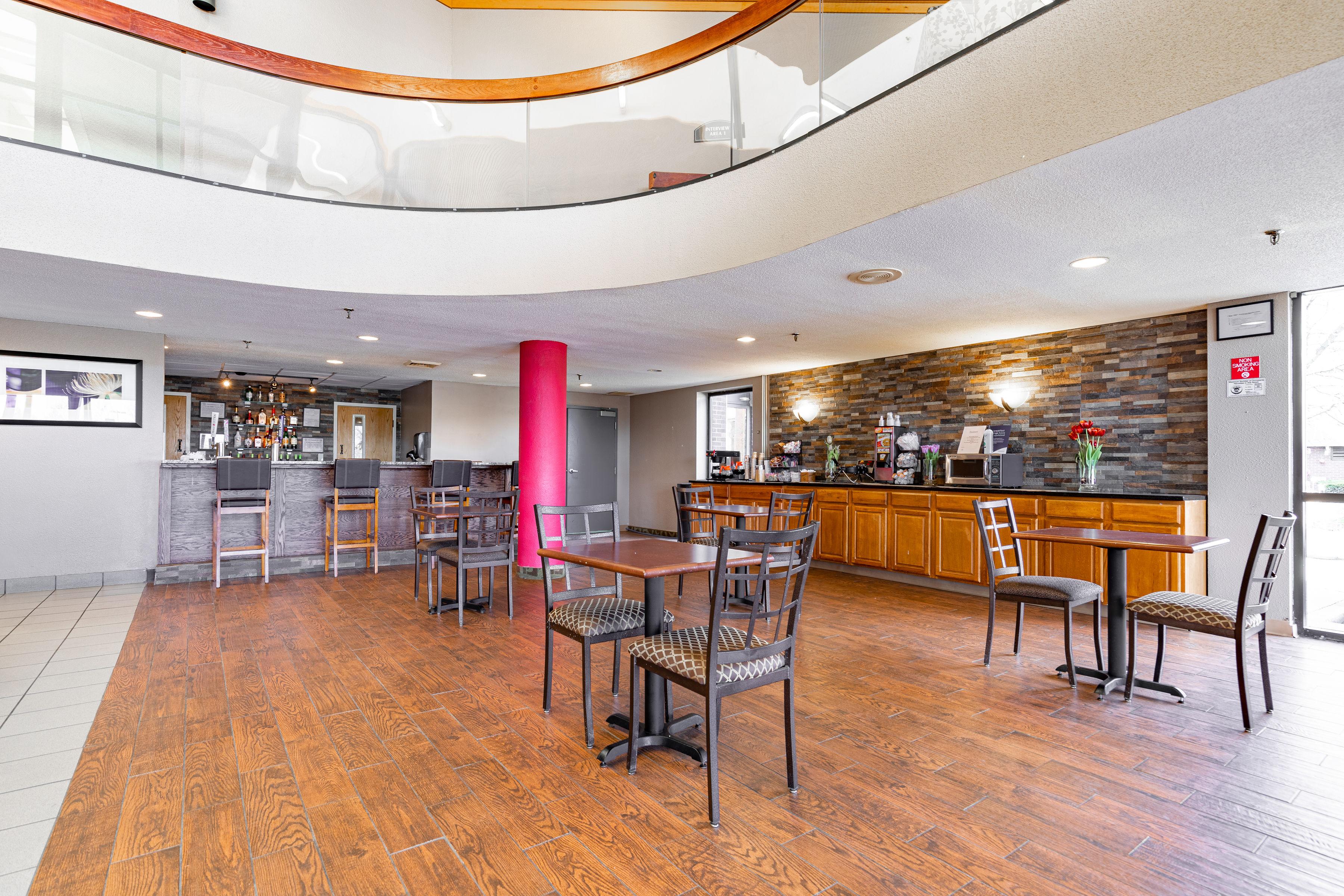 Hotel Ramada By Wyndham Columbus North Westerville Esterno foto